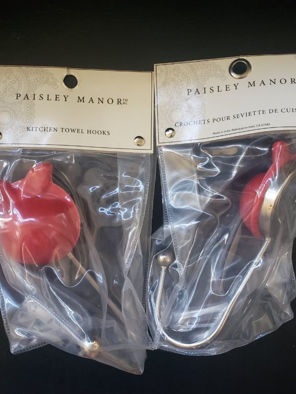 NWT Fun and Quirky Red Apple Shaped Kitchen Towel Hooks - Set of 2 - Picture 10 of 12